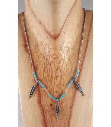 Collier plumes